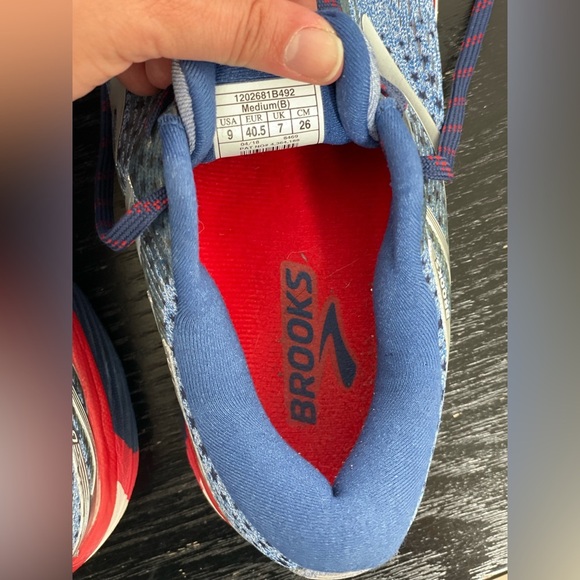 Brooks adrenaline GTS 18 flextra running shoes blue red and silver sneakers | 9 - Picture 9 of 9